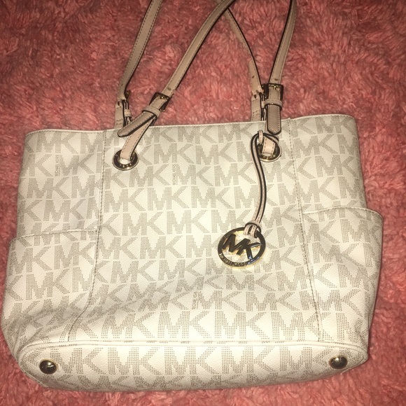 Michael Kors Handbags - Michael kors large tote